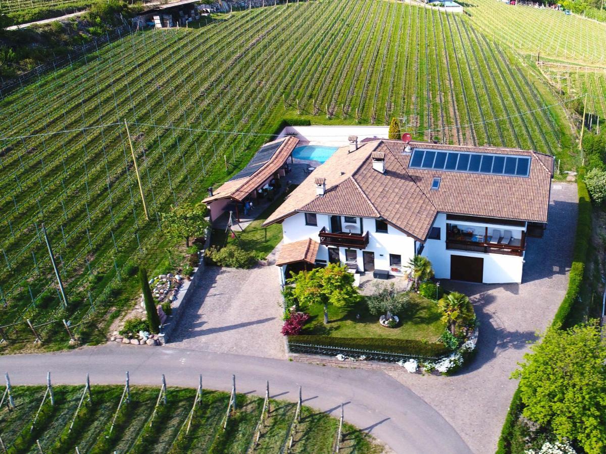 Strahlerhof Daire Appiano Sulla Strada Del Vino Dış mekan fotoğraf