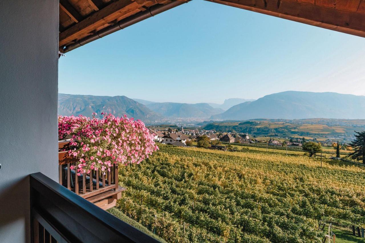 Strahlerhof Daire Appiano Sulla Strada Del Vino Dış mekan fotoğraf
